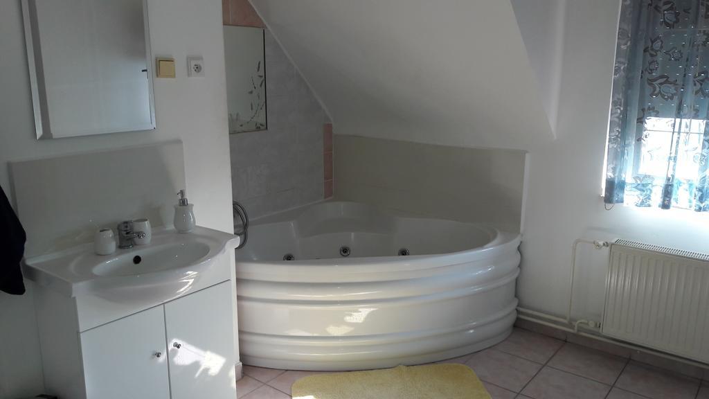 Motel Kotva Ivanka pri Dunaji Εξωτερικό φωτογραφία